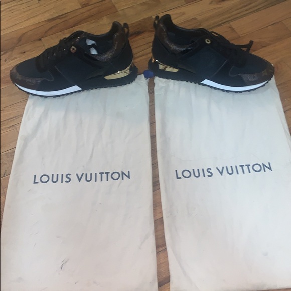 Louis Vuitton Run Away Sneaker - Picture 5 of 5
